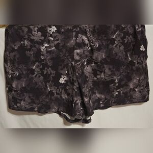 Athleta Floral Black Women's Shorts